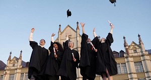 日本留学中介的选择指南，如何找到适合自己的机构